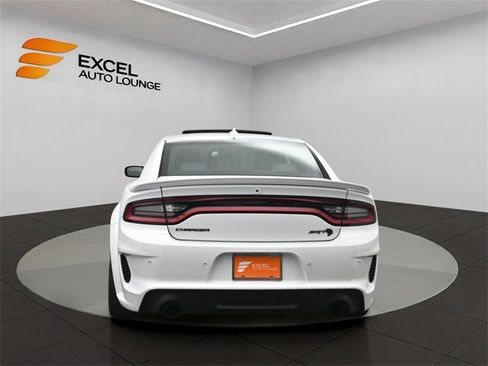 Used 2023 Dodge Charger SRT Hellcat w/ Harman/Kardon Audio Group image 4