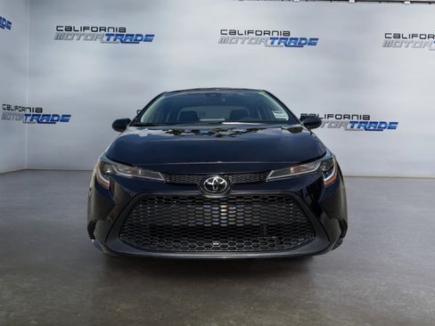 Used 2022 Toyota Corolla LE w/ LE Convenience Package FWD image 2