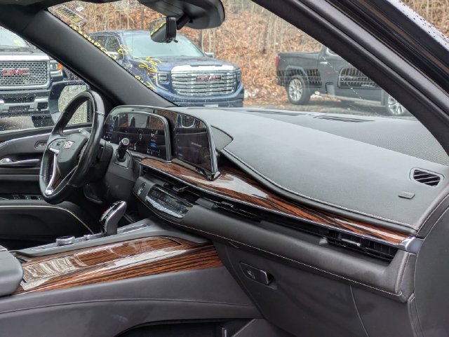 Certified 2021 Cadillac Escalade ESV Premium Luxury AWD/4WD image 40