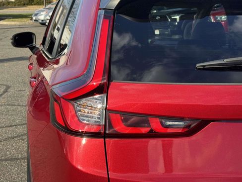 Used 2023 Honda CR-V EX-L image 9