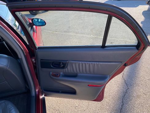 Used 2003 Buick Regal GS FWD image 43