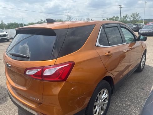 Used 2018 Chevrolet Equinox LT AWD/4WD image 28