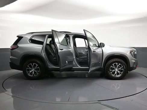 Used 2026 GMC Acadia AT4 w/ Luxury Package AWD/4WD image 33