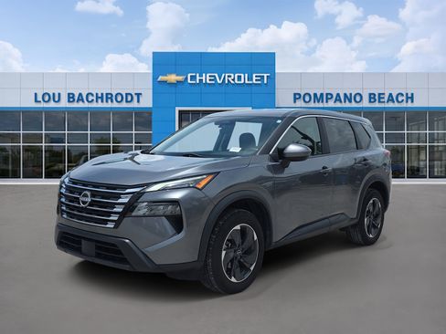 Used 2024 Nissan Rogue SV FWD image 3