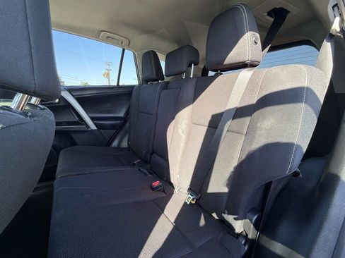 Used 2018 Toyota RAV4 XLE FWD image 13