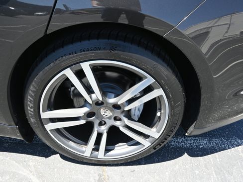 Used 2011 Porsche Panamera S RWD image 29