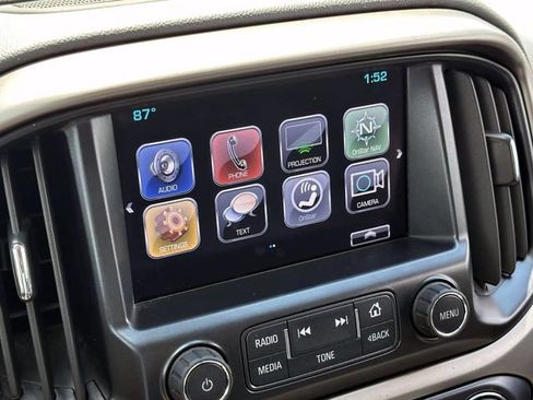 Used 2018 Chevrolet Colorado Z71 AWD/4WD image 25
