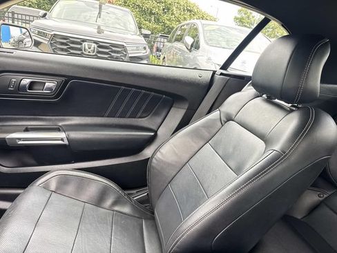 Used 2017 Ford Mustang GT Premium RWD image 15