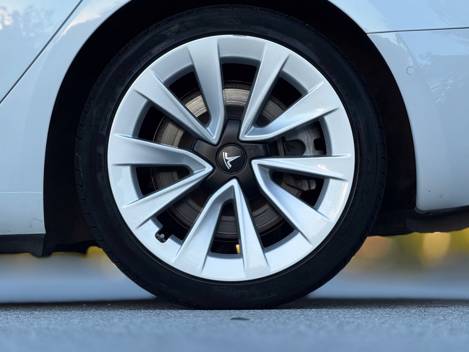 Used 2021 Tesla Model 3 Standard Range Plus RWD image 19