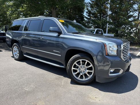 Used 2019 GMC Yukon XL Denali w/ Open Road Package AWD/4WD image 2