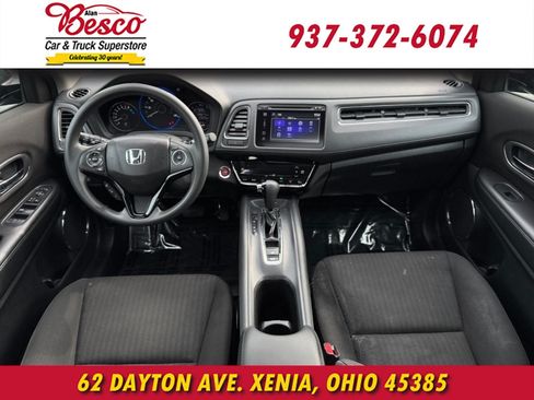 Used 2018 Honda HR-V EX image 8