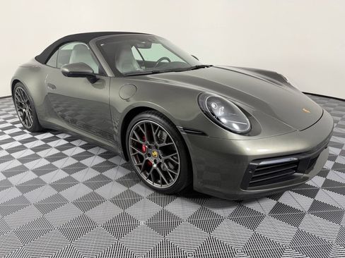 Used 2020 Porsche 911 Carrera 4S AWD/4WD image 16