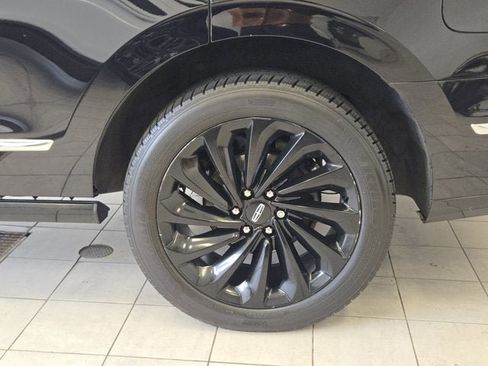 Used 2020 Lincoln Navigator Reserve w/ Equipment Group 208A Reserve AWD/4WD image 14