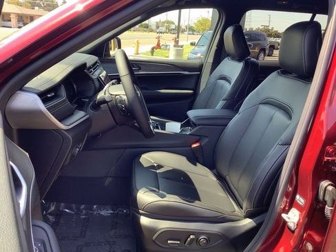 New 2025 Jeep Grand Cherokee Limited w/ Trailer Tow Package image 8