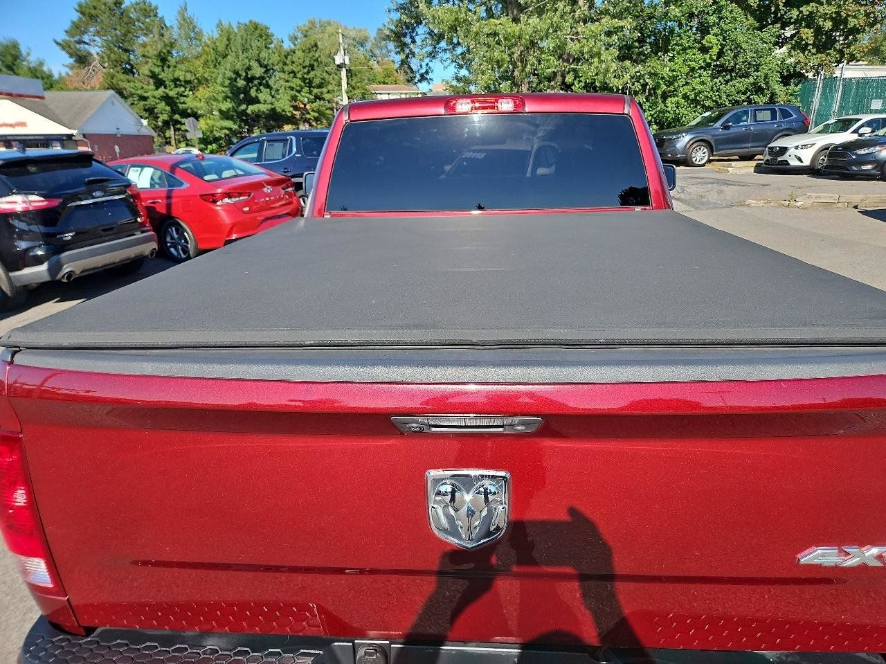 Used 2018 RAM 1500 Express AWD/4WD image 5