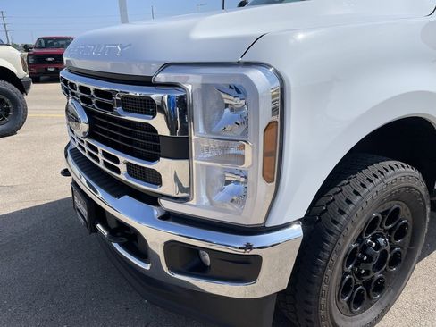 Used 2024 Ford F250 XLT image 28