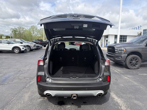 Used 2020 Ford Escape Titanium AWD/4WD image 16