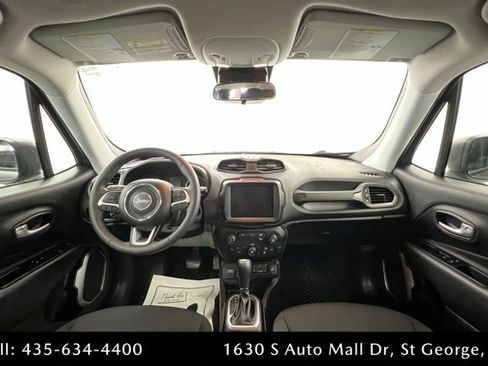 Used 2023 Jeep Renegade Latitude image 9