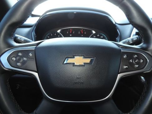 Used 2023 Chevrolet Traverse LT FWD image 29