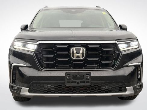 Used 2024 Honda Pilot Touring image 3