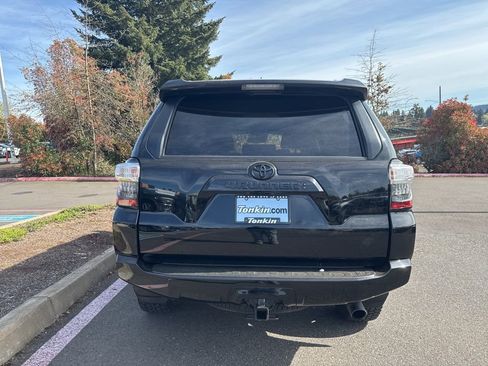 Used 2024 Toyota 4Runner SR5 image 6