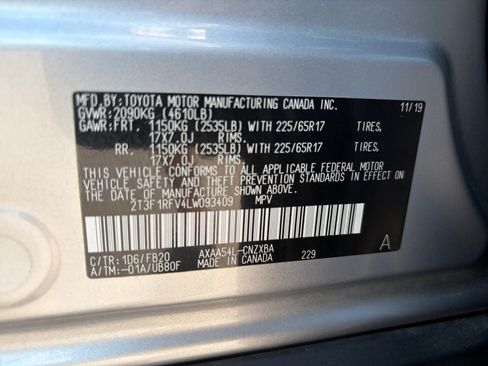 Used 2020 Toyota RAV4 LE w/ All Weather Liner Package AWD/4WD image 31