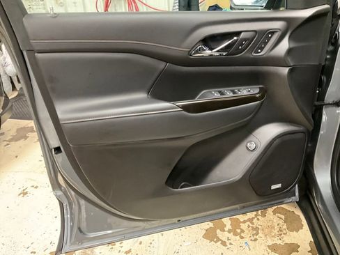 Certified 2022 GMC Acadia AT4 w/ Technology Package image 11