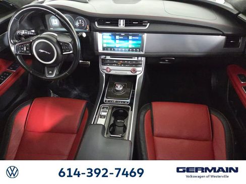 Used 2017 Jaguar XF R-Sport image 26