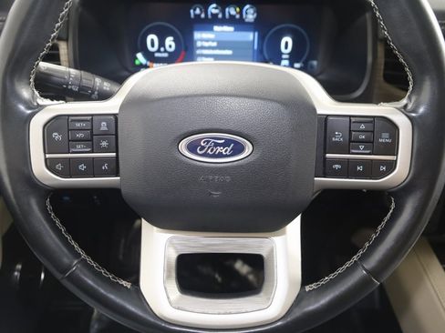 Used 2022 Ford Expedition Limited image 38