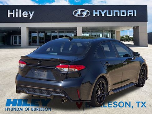 Used 2022 Toyota Corolla SE FWD image 4