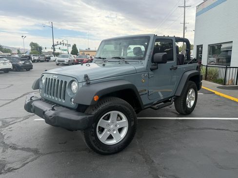 Used 2015 Jeep Wrangler Sport w/ Quick Order Package 24S AWD/4WD image 7