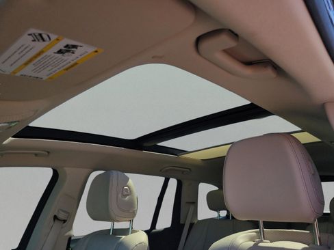 Certified 2022 Mercedes-Benz GLS 450 4MATIC image 37