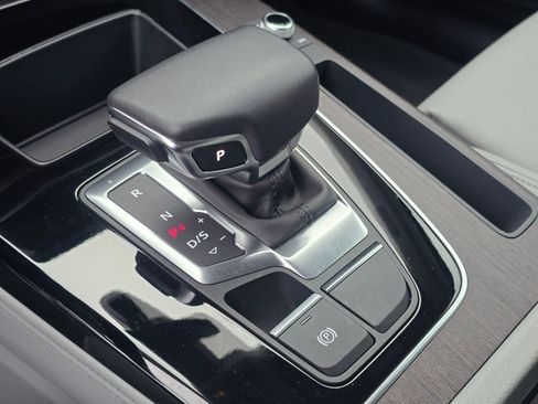 Certified 2025 Audi Q5 2.0T Premium Plus w/ Premium Plus Package image 17