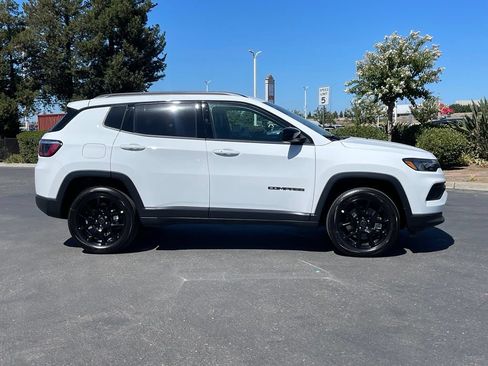 New 2026 Jeep Compass Latitude AWD/4WD image 5