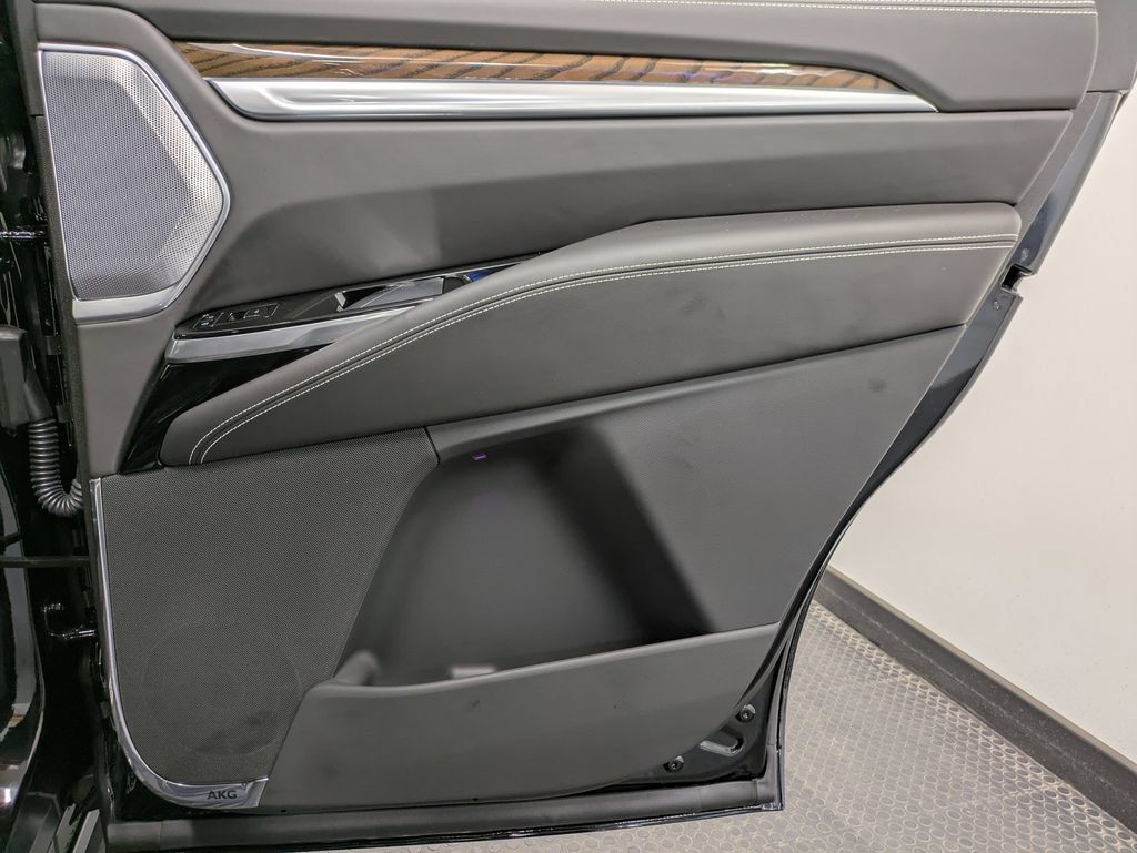 Used 2026 Cadillac Escalade Platinum Sport w/ LPO, Floor Liner Package AWD/4WD image 26