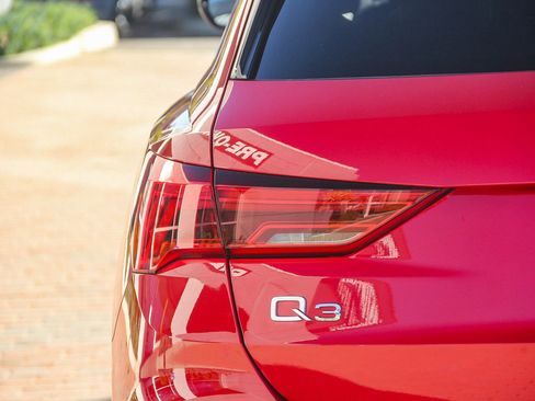 Used 2023 Audi Q3 2.0T Premium w/ 19" Wheel Package image 9