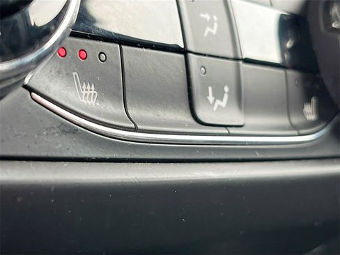 Used 2021 Chevrolet TrailBlazer RS w/ Technology Package image 20