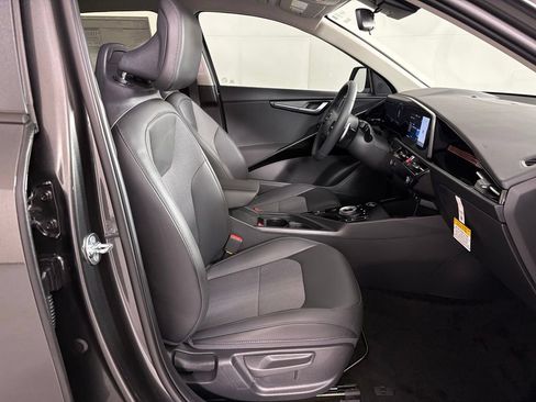 New 2026 Kia Niro Wind FWD image 42