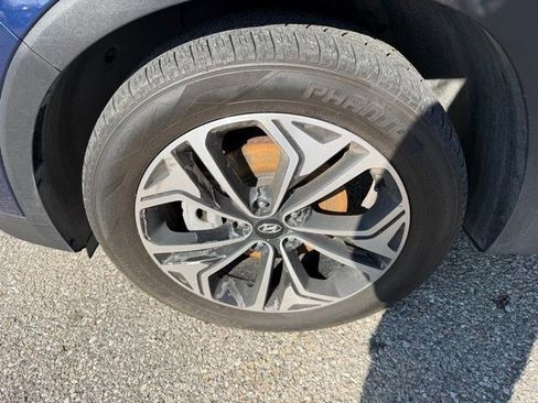 Used 2020 Hyundai Santa Fe Limited image 10