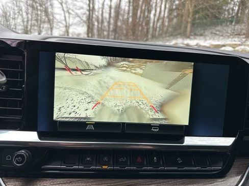 Used 2022 Chevrolet Silverado 1500 RST w/ Z71 Off-Road Package image 22