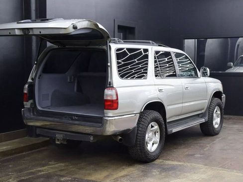 Used 1999 Toyota 4Runner SR5 AWD/4WD image 23