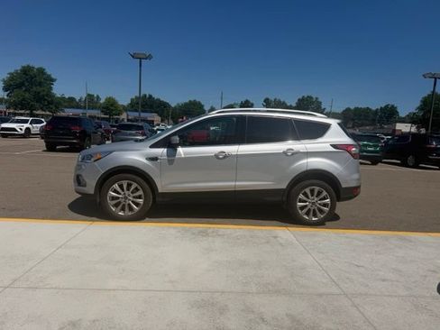 Used 2017 Ford Escape Titanium AWD/4WD image 9