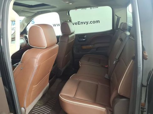 Used 2016 Chevrolet Silverado 1500 High Country w/ High Country Premium Package AWD/4WD image 9