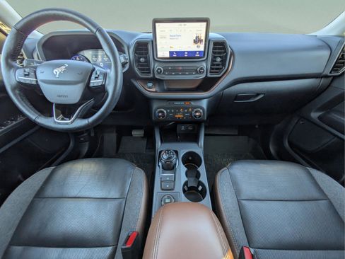 Used 2021 Ford Bronco Sport Outer Banks w/ Outer Banks Package (96D) image 16