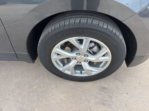 Used 2021 Chevrolet Equinox Premier AWD/4WD image 12