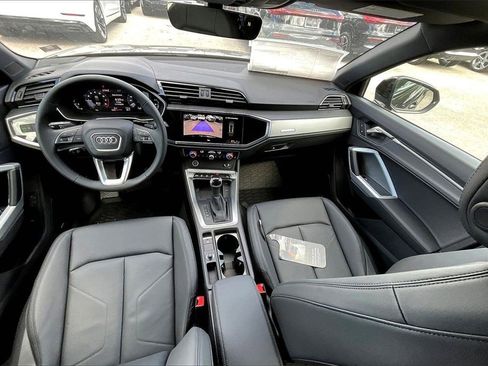 New 2025 Audi Q3 2.0T Premium image 3