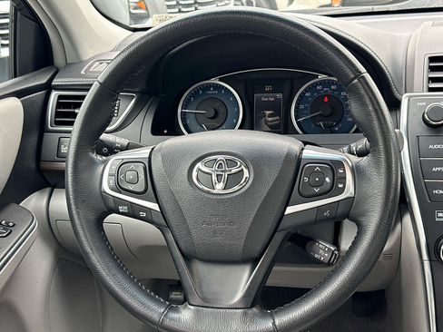 Used 2015 Toyota Camry XLE FWD image 13