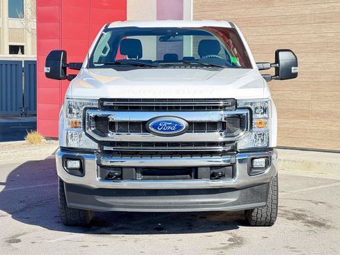 Used 2022 Ford F250 XLT w/ XLT Value Package image 3