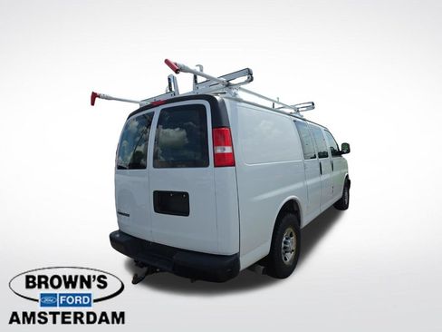 Used 2021 Chevrolet Express 2500 w/ Driver Convenience Package RWD image 9