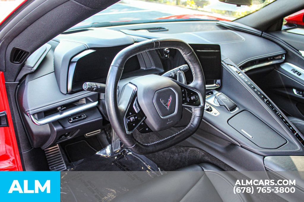 Used 2020 Chevrolet Corvette Stingray Preferred Cpe w/ 2LT Preferred Equipment Group RWD image 17
